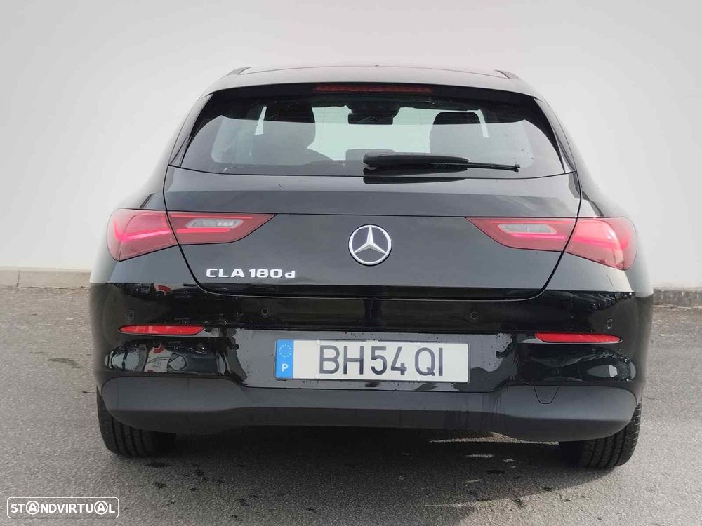 Mercedes-Benz CLA 180 d - 8