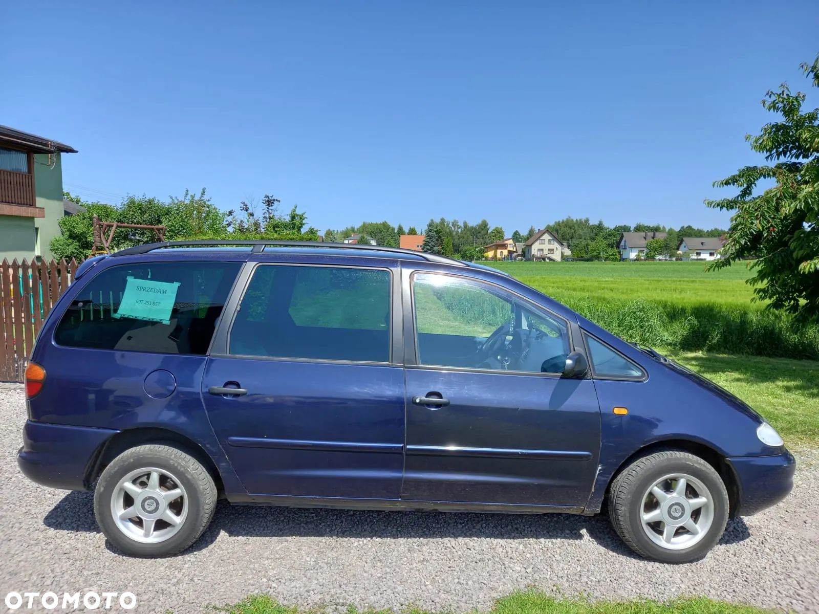 Volkswagen Sharan - 1