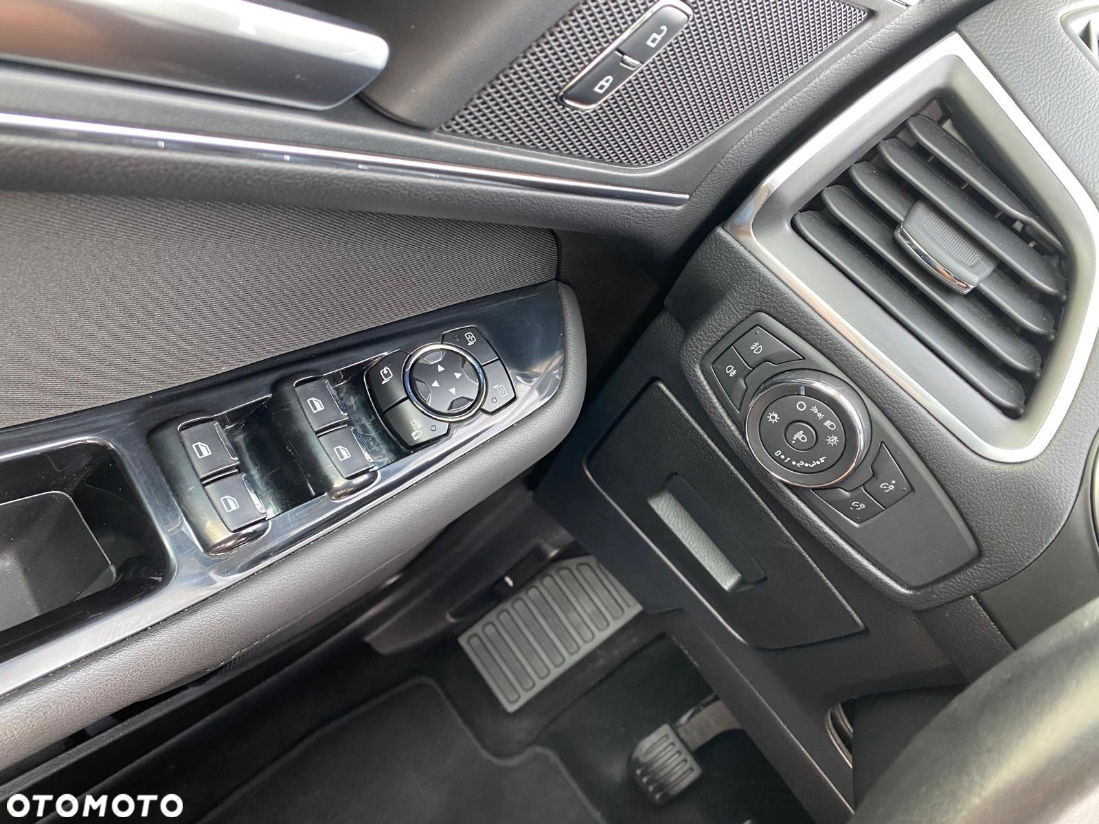 Ford S-Max 1.5 Eco Boost Start-Stopp Titanium - 22