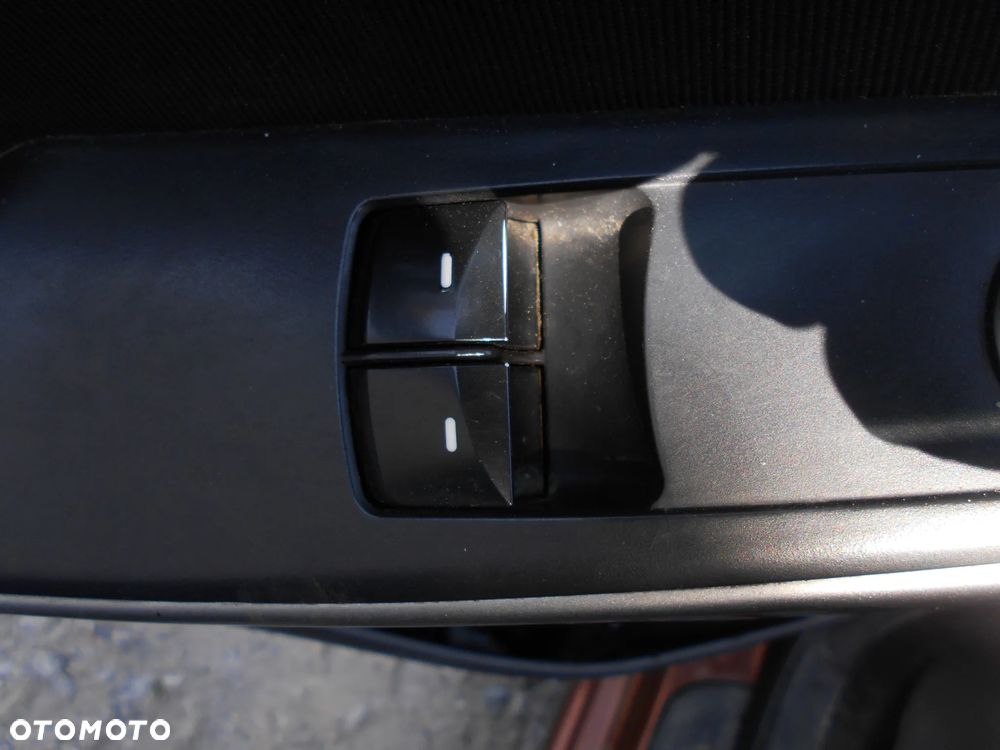 HYUNDAI I30 II LIFT HATCHBACK HATCHBACK 1.4 CRDI 2013R KOD LAKIERU U8N SILNIK SKRZYNIA BIEGOW MANUALNA 6 BIEGOWA MASKA LAMPA LUSTERKO ZDERZAK PAS PRZEDNI BLOTNIK ZAWIESZENIE CZESCI - 22