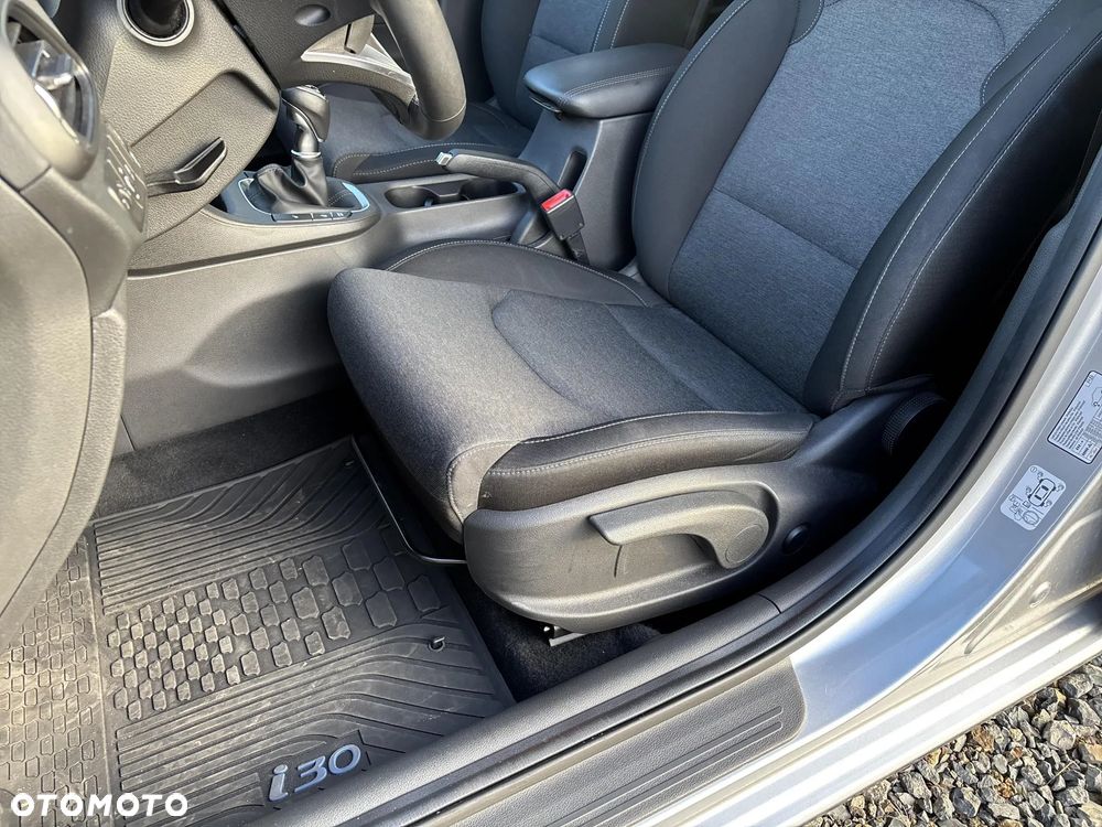 Hyundai i30 1.5 T-GDI 48V Smart - 13