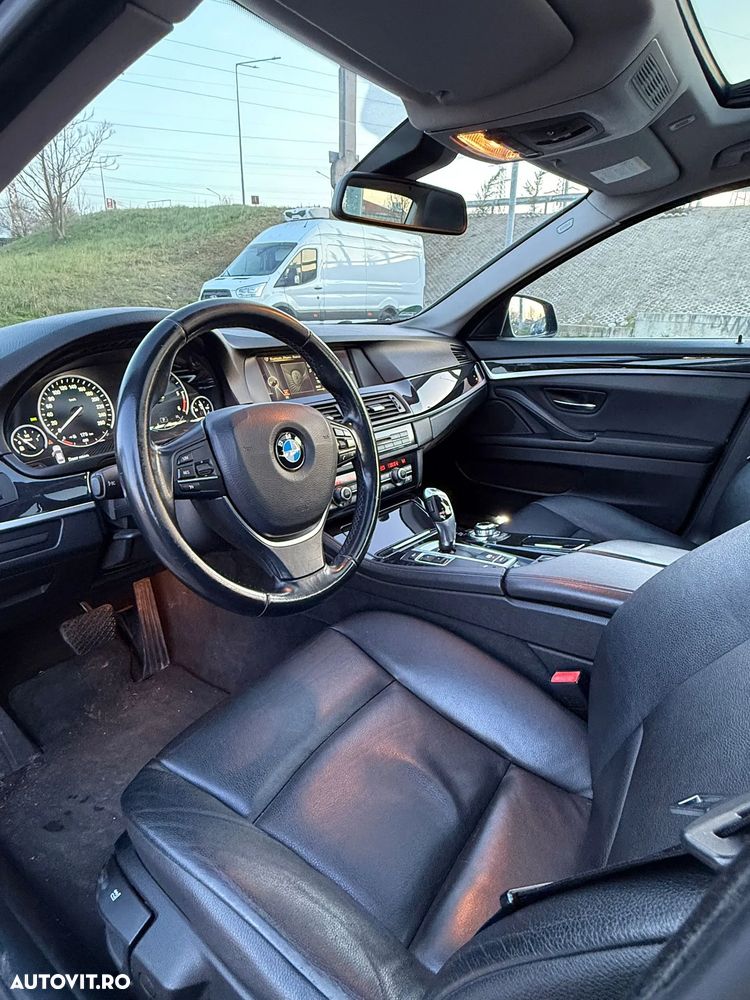 BMW Seria 5 520d Aut. - 11