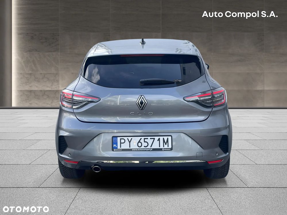Renault Clio - 8