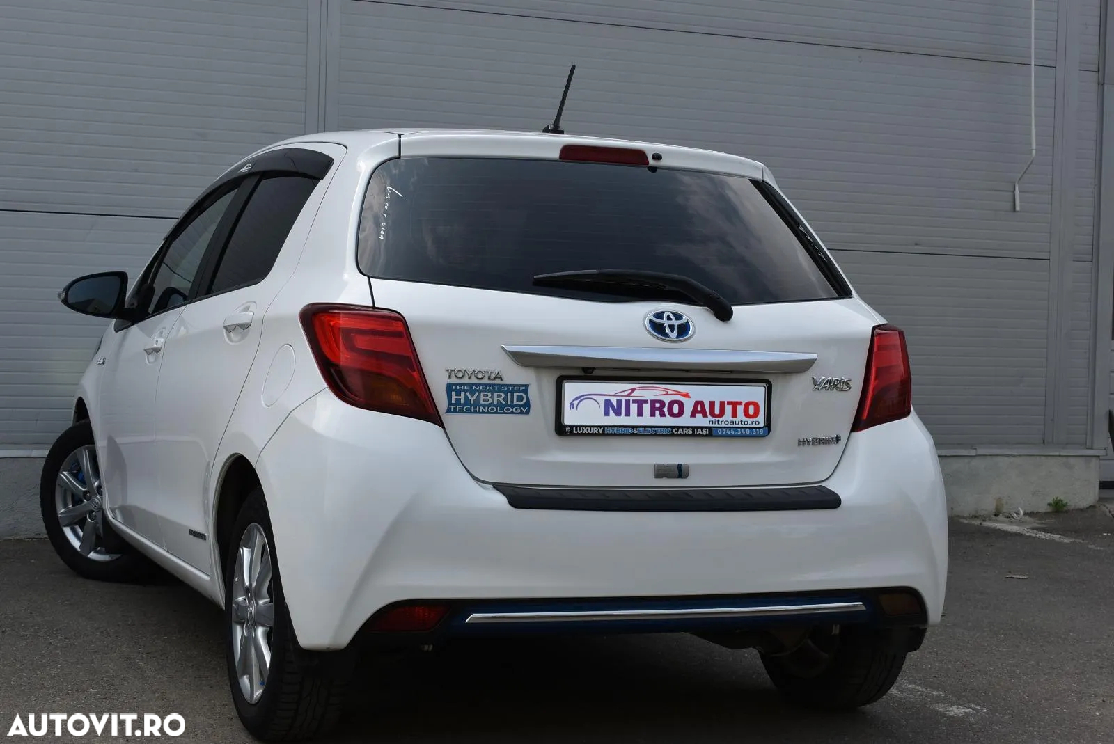 Toyota Yaris 1.5 VVT-i HSD Luna - 4