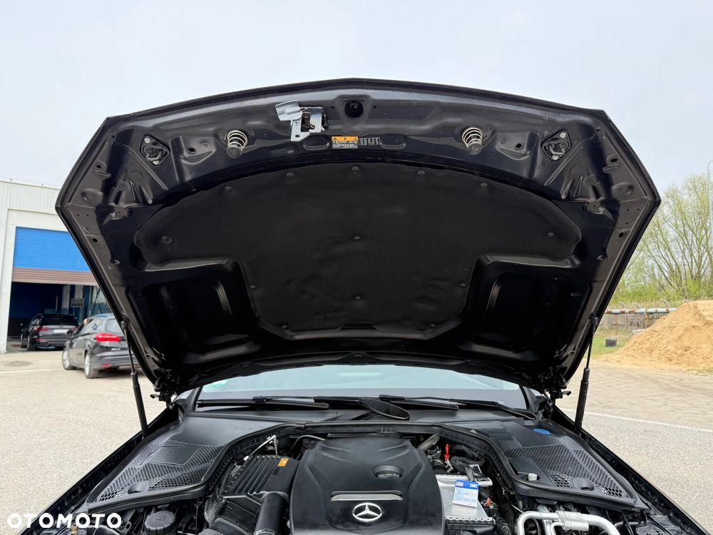 Mercedes-Benz Klasa C 180 7G-TRONIC Exclusive - 32