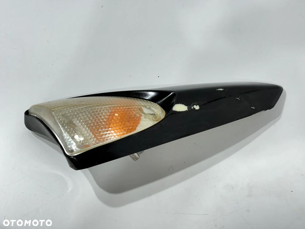 Kierunkowskaz przód lewy Piaggio X EVO 125 - 1