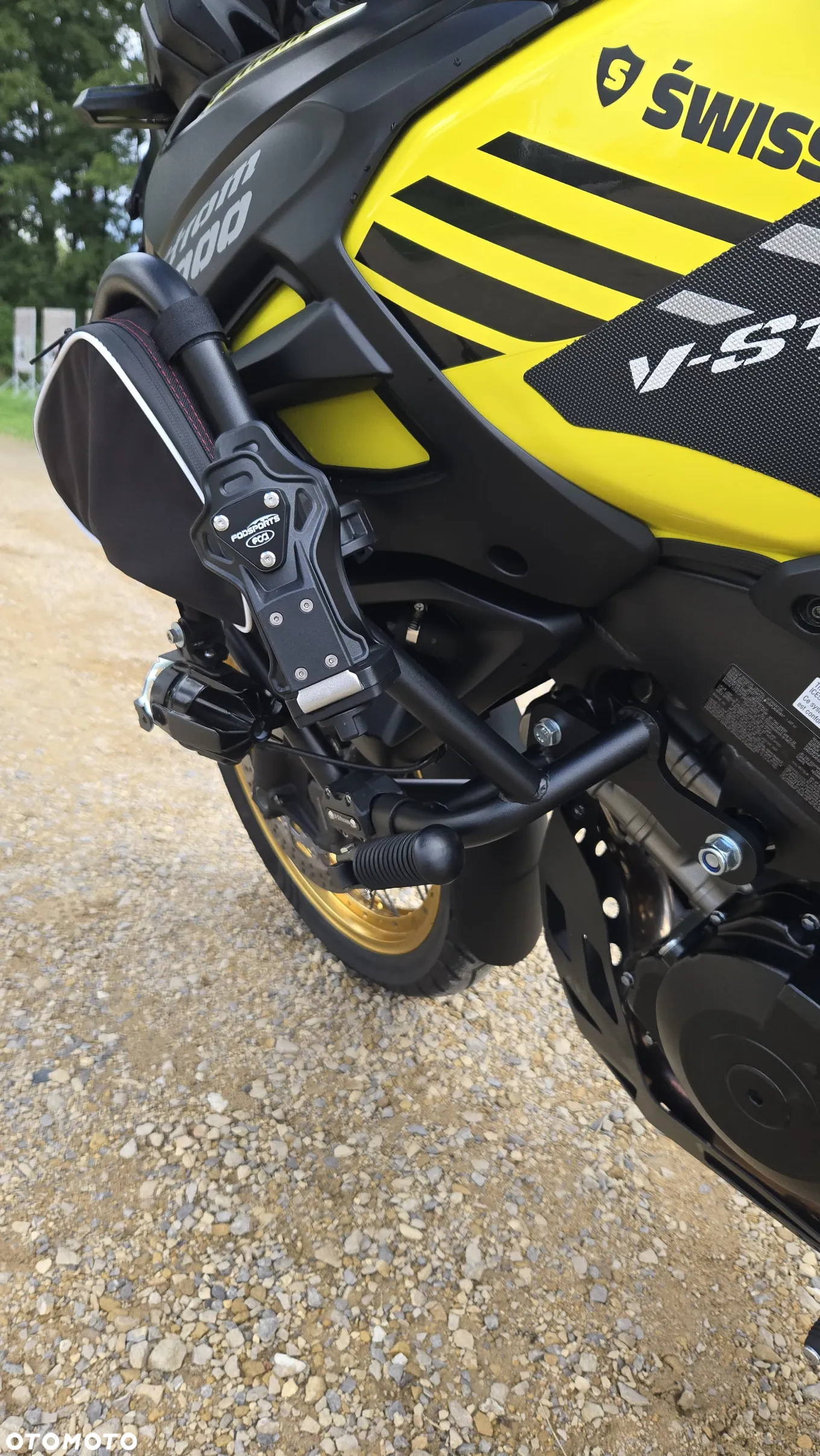 Suzuki V-STROM - 15