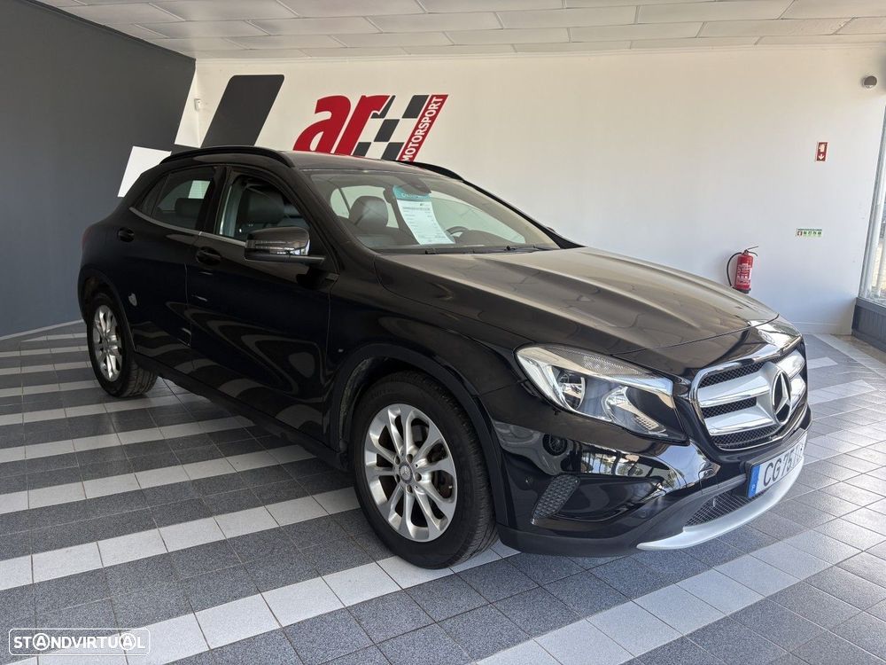 Mercedes-Benz GLA 180 (CDI) d Urban - 1