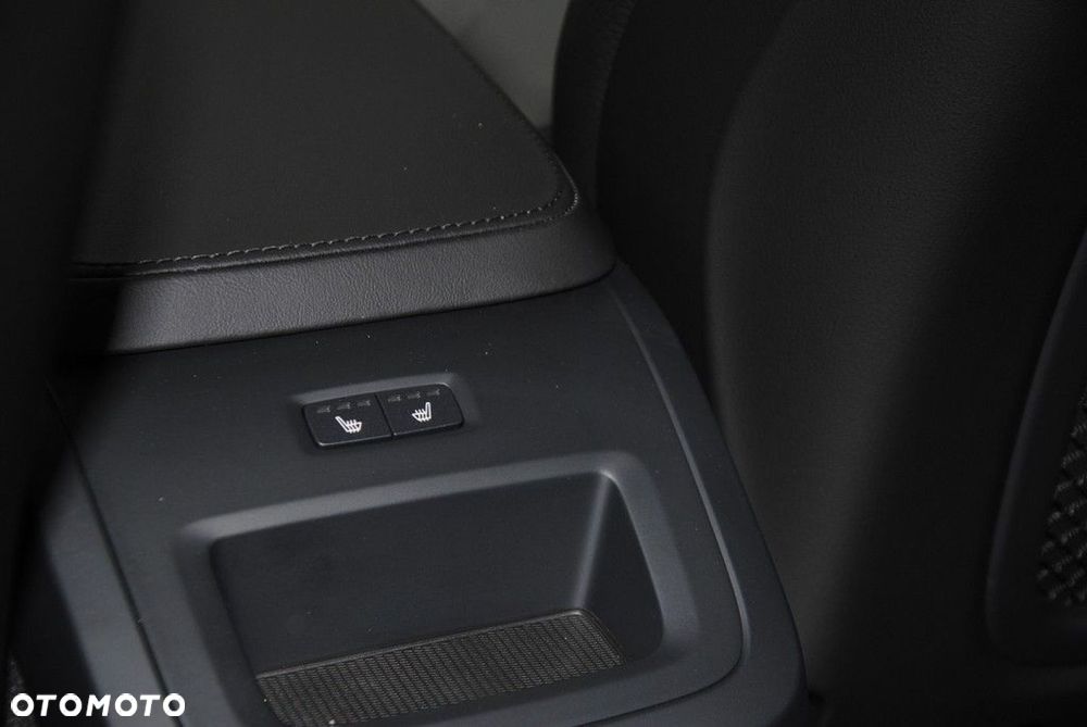 Volvo XC 90 - 16