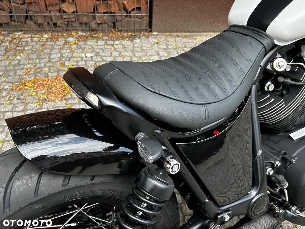 Yamaha XV - 8