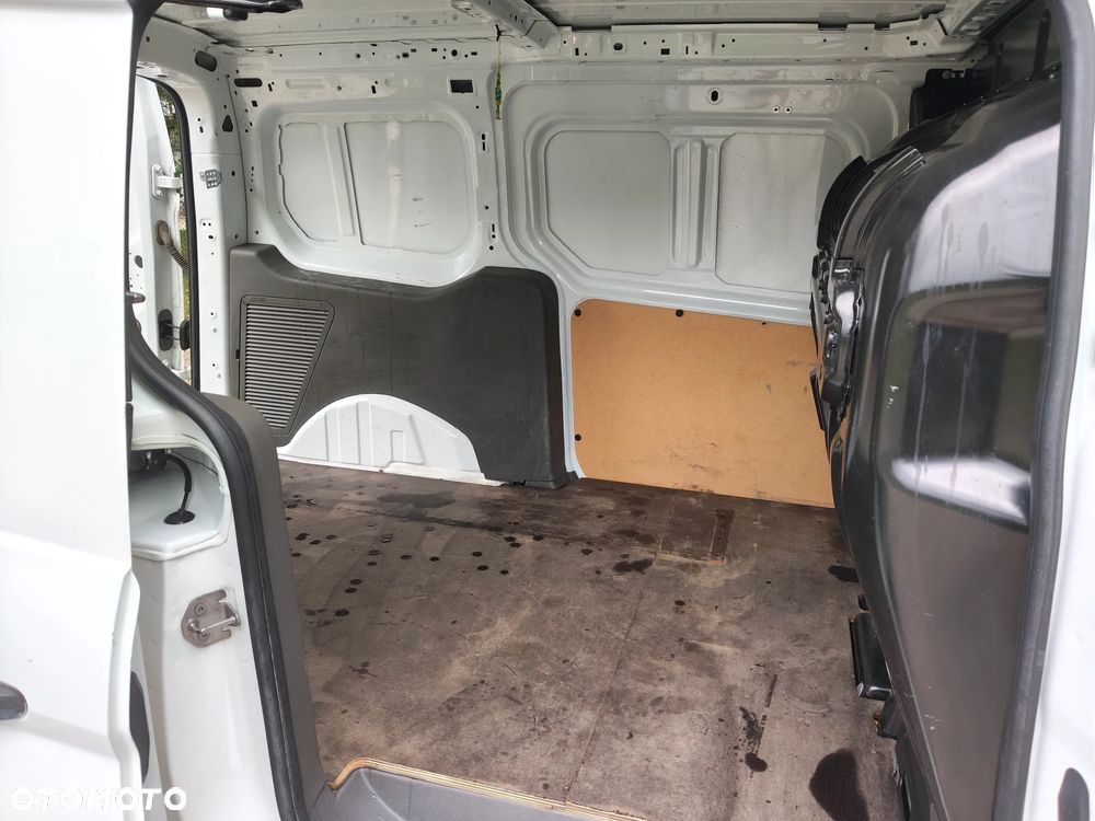 Ford Transit Connect - 10