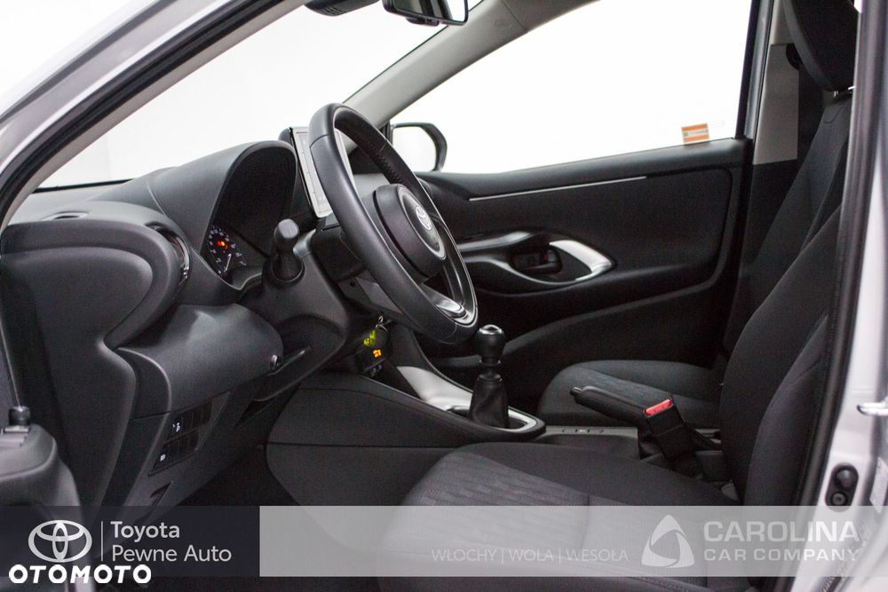 Toyota Yaris - 10
