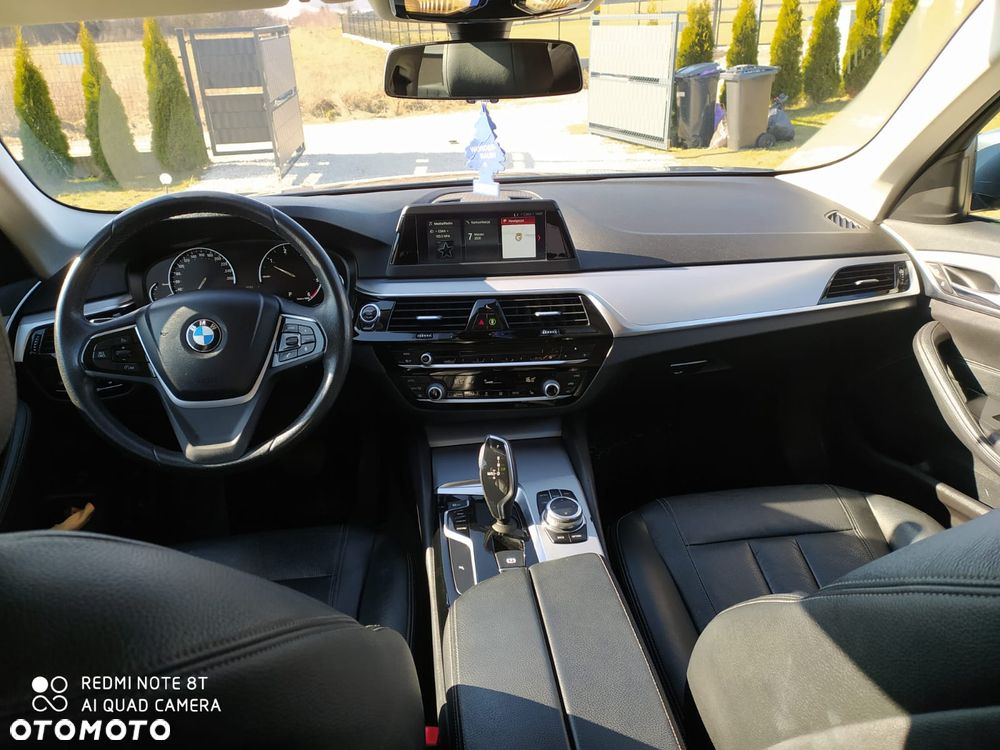 BMW Seria 5 520d Sport - 3