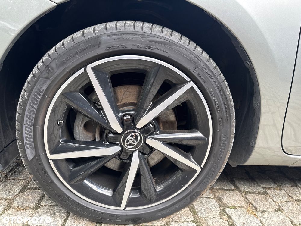 Toyota Auris Hybrid 135 Selection - 10