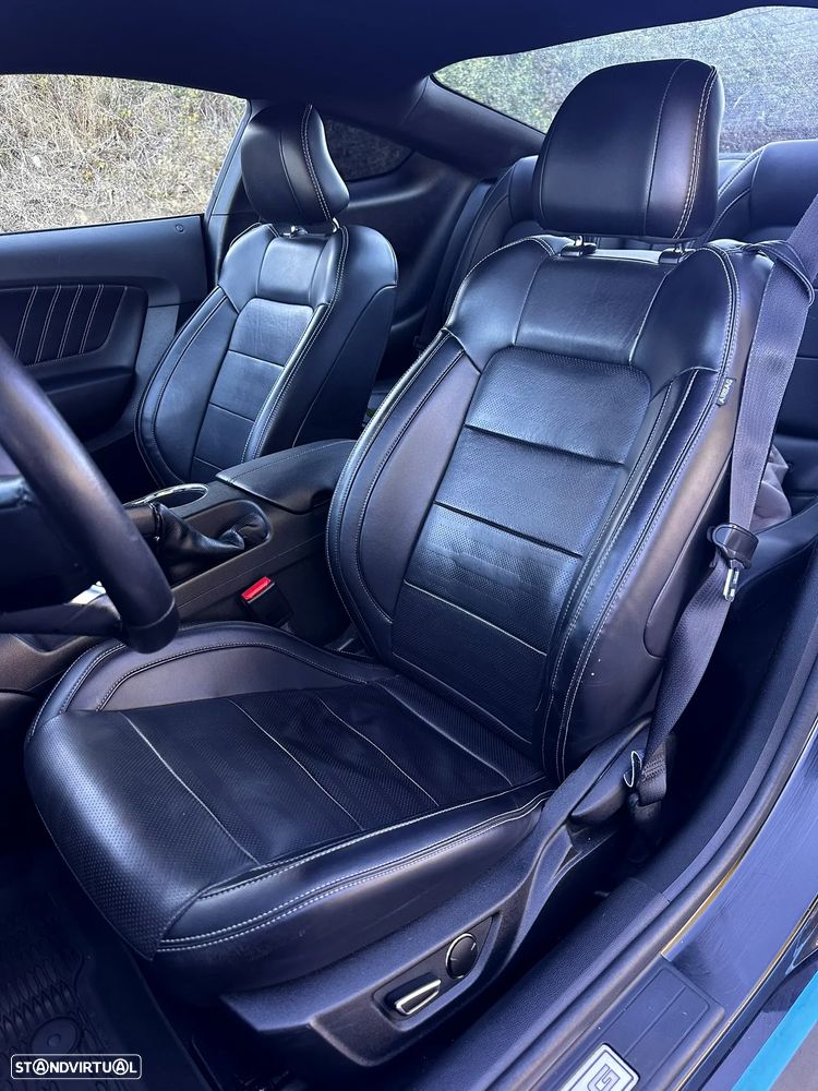 Ford Mustang 2.3 Eco Boost - 9