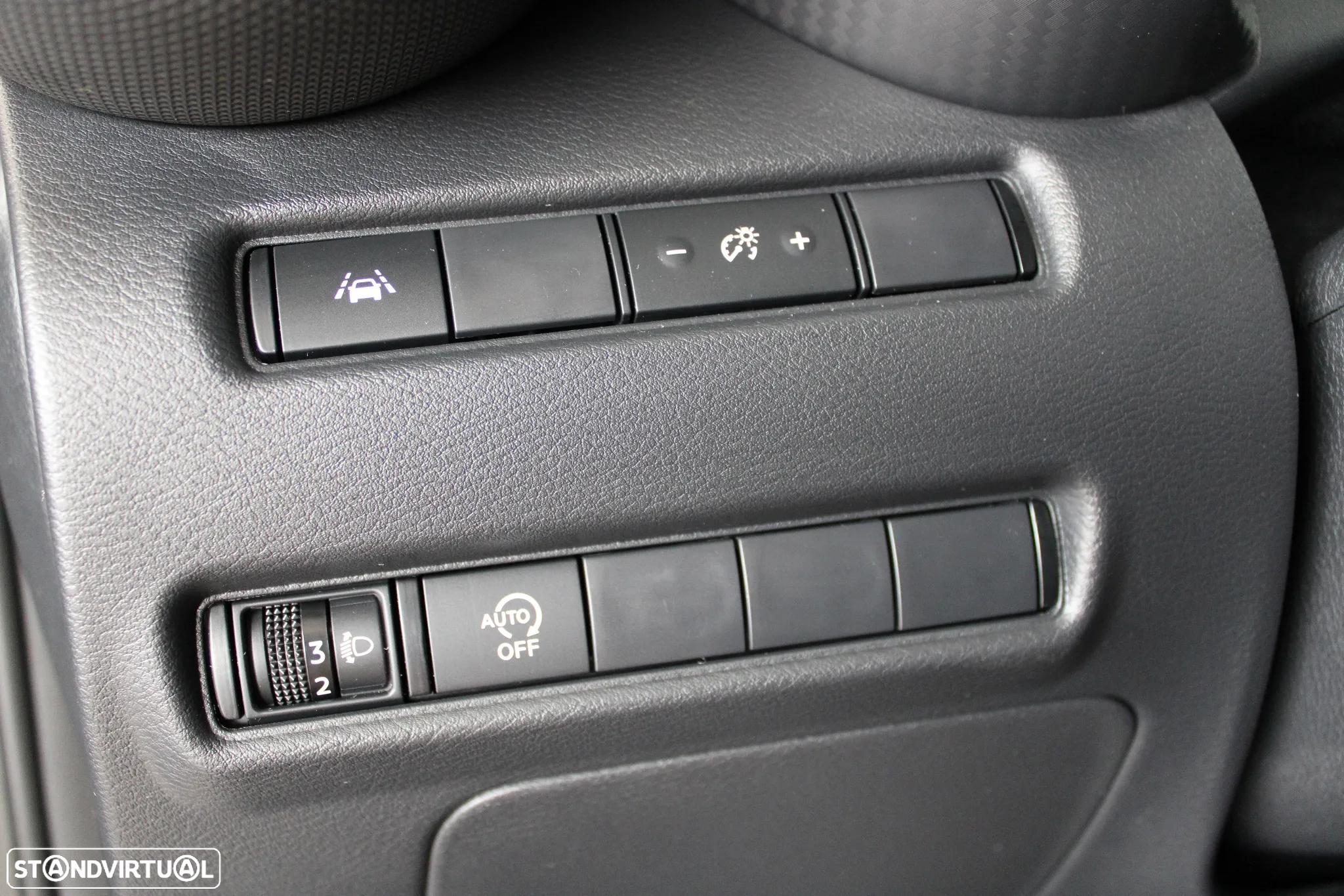 Nissan Juke 1.0 DIG-T N-Connecta DCT - 18