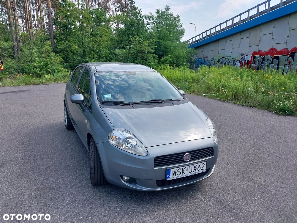 Fiat Grande Punto Actual 1.4 8V Estiva Blue&Me Euro5 - 2