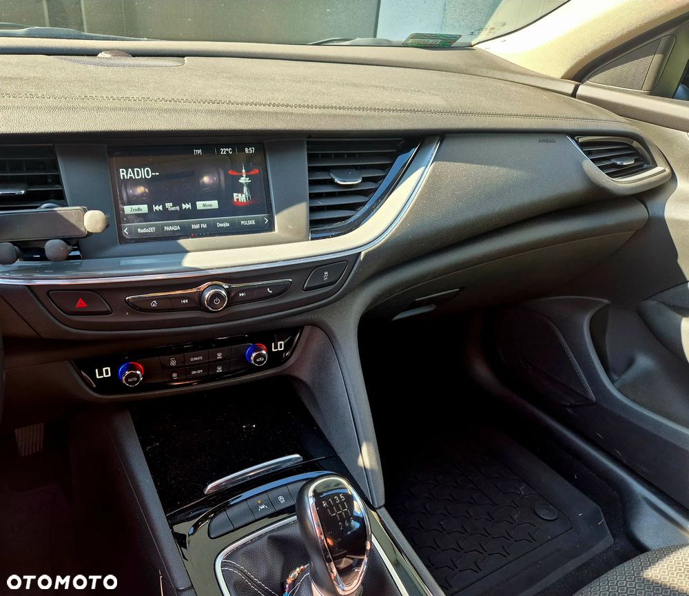 Opel Insignia 1.5 T Enjoy S&S Eco - 9