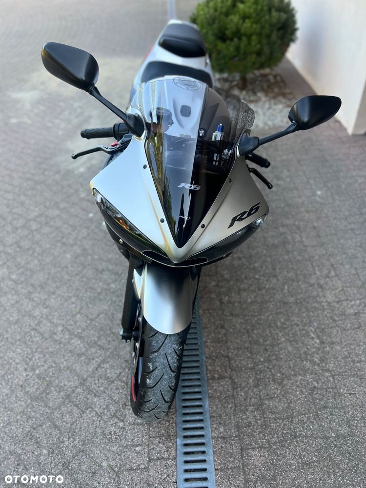 Yamaha R6 - 17
