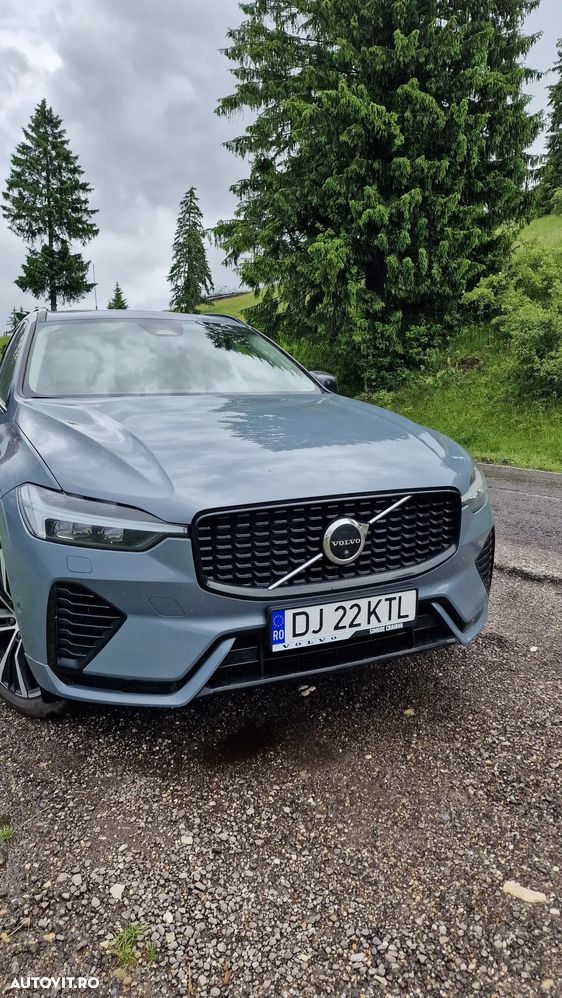 Volvo XC 60 Recharge T8 AWD AT Ultimate Dark - 3