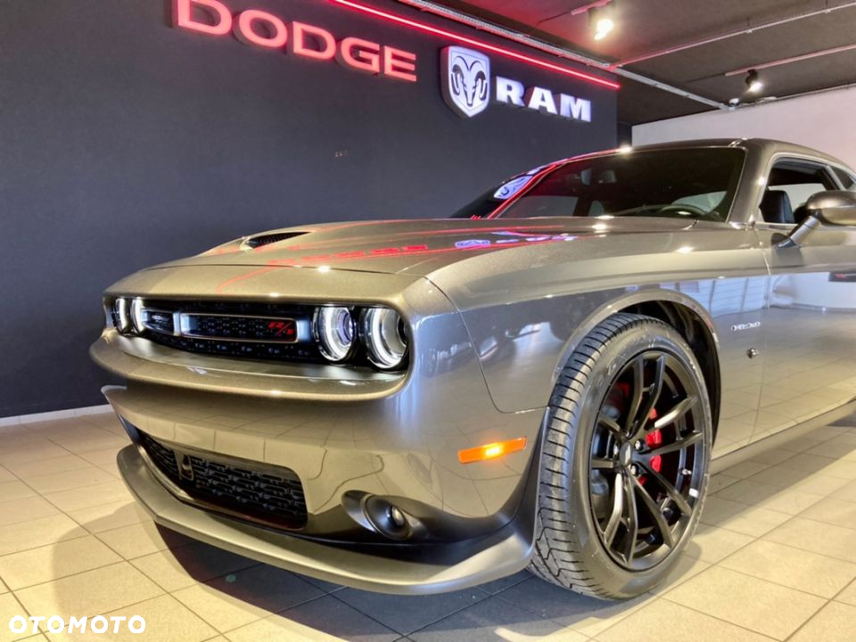 Dodge Challenger 5.7 R/T - 6