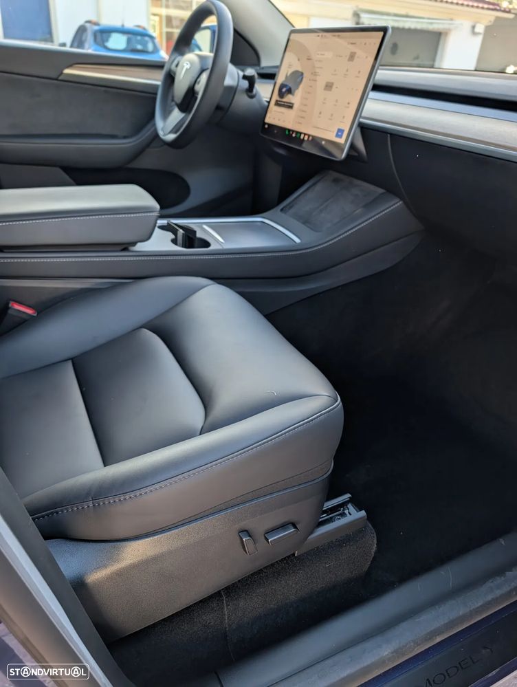 Tesla Model Y Standard - 5