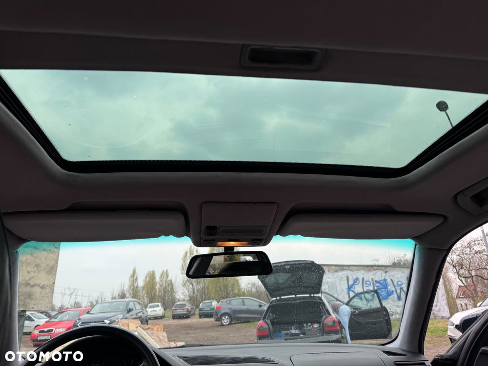 BMW Seria 7 740i - 12