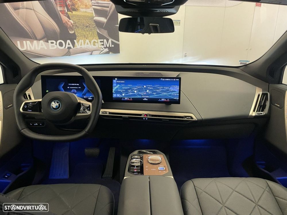 BMW iX xDrive 50 Pack Desportivo - 5