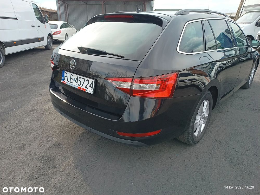 Skoda Superb 2.0 TDI Active DSG7 - 19