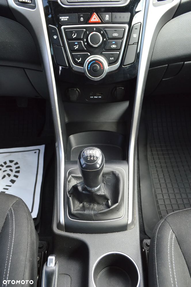 Hyundai i30 - 21