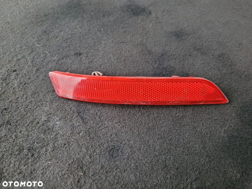 Odblask tylny tył lewy lampka Peugeot 508 sedan - 1