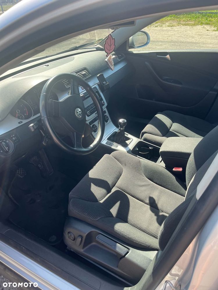 Volkswagen Passat 1.8 TSI Comfortline - 6