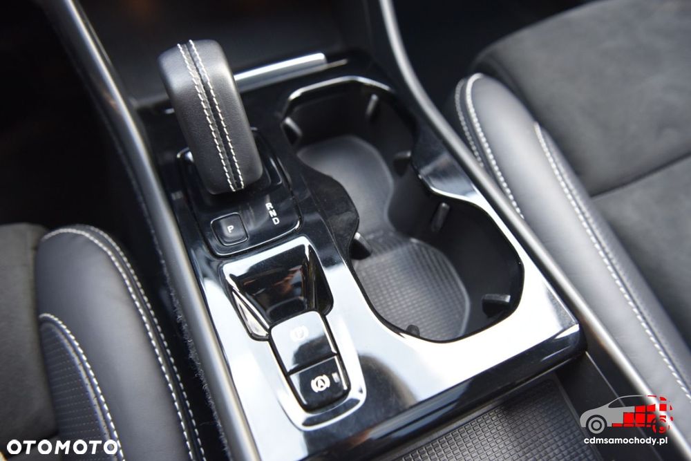 Volvo XC 40 - 33