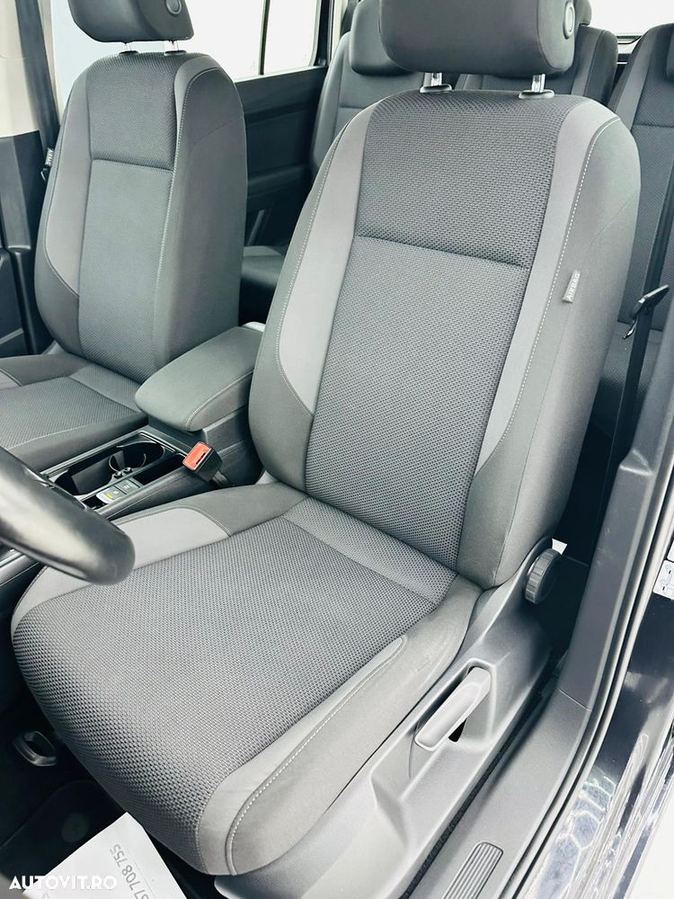 Volkswagen Touran 1.6 TDI SCR (BlueMotion Technology) DSG Trendline - 15