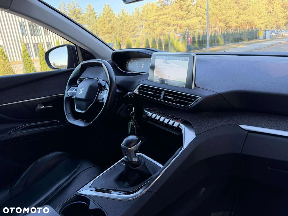 Peugeot 3008 1.6 BlueHDi Allure S&S - 21