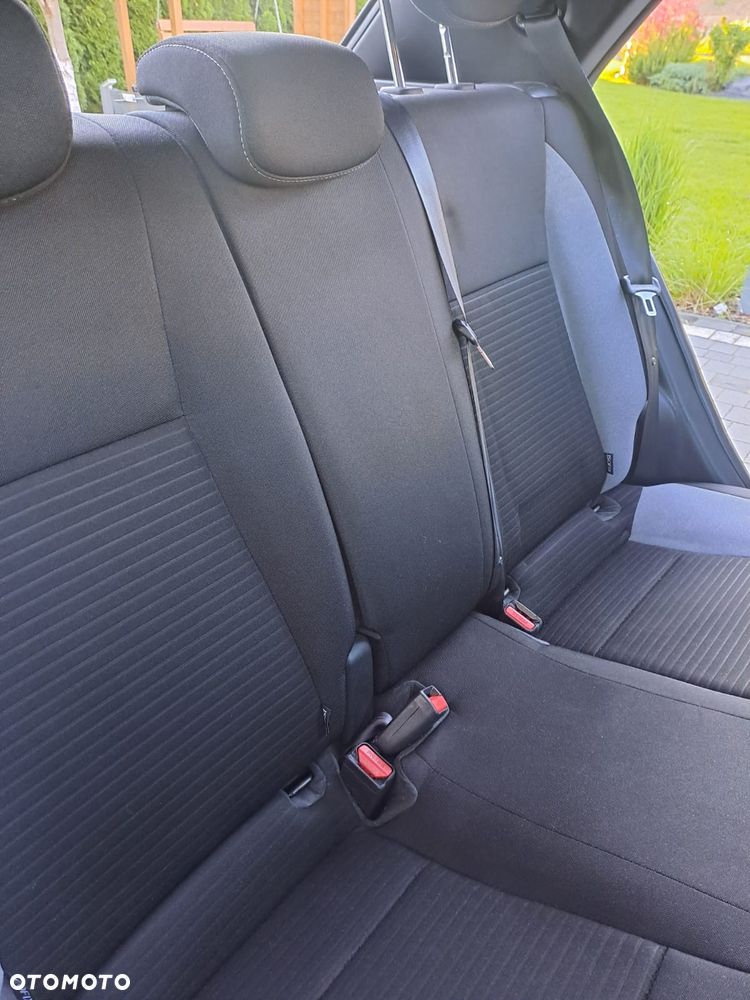 Hyundai i20 1.2 Elegant - 10