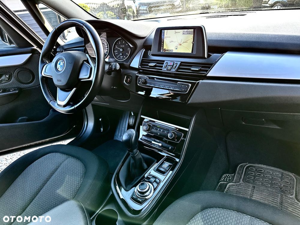 BMW Seria 2 218d - 20