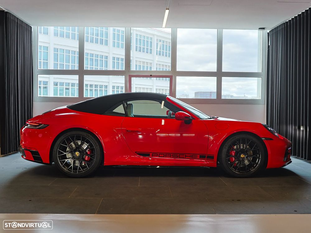 Porsche 911 (992) Carrera 4S PDK - 21