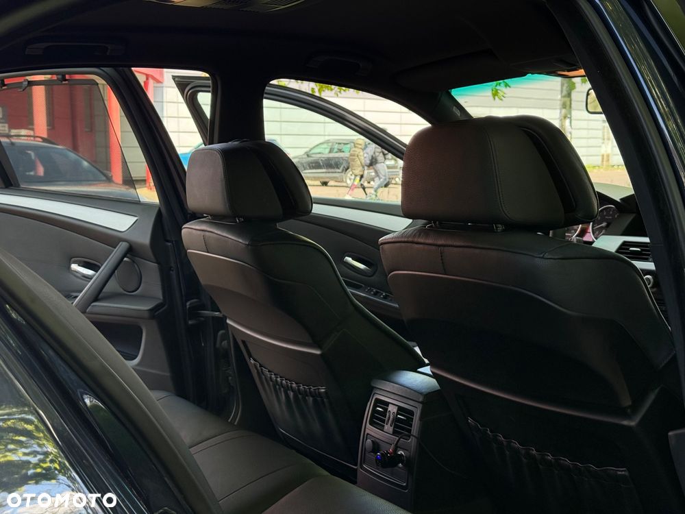 BMW Seria 5 525i Edition Sport - 15