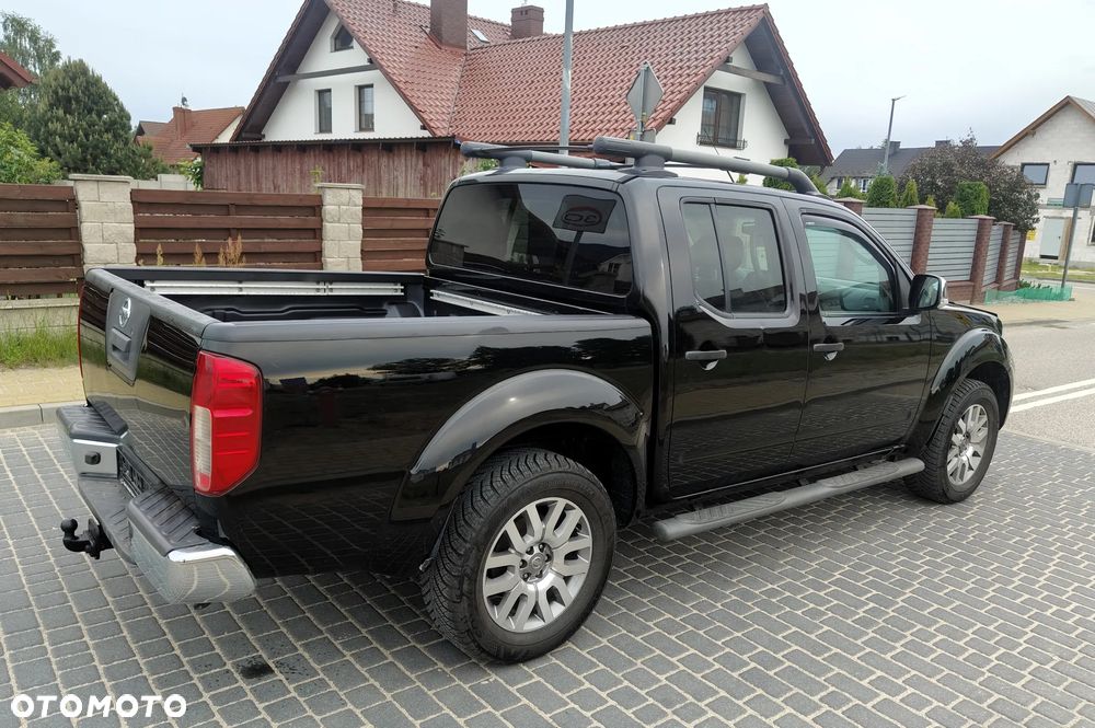 Nissan Navara 3.0 D V6 - 9