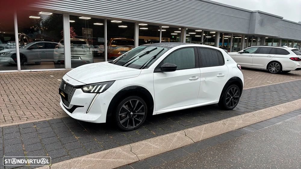 Peugeot E-208