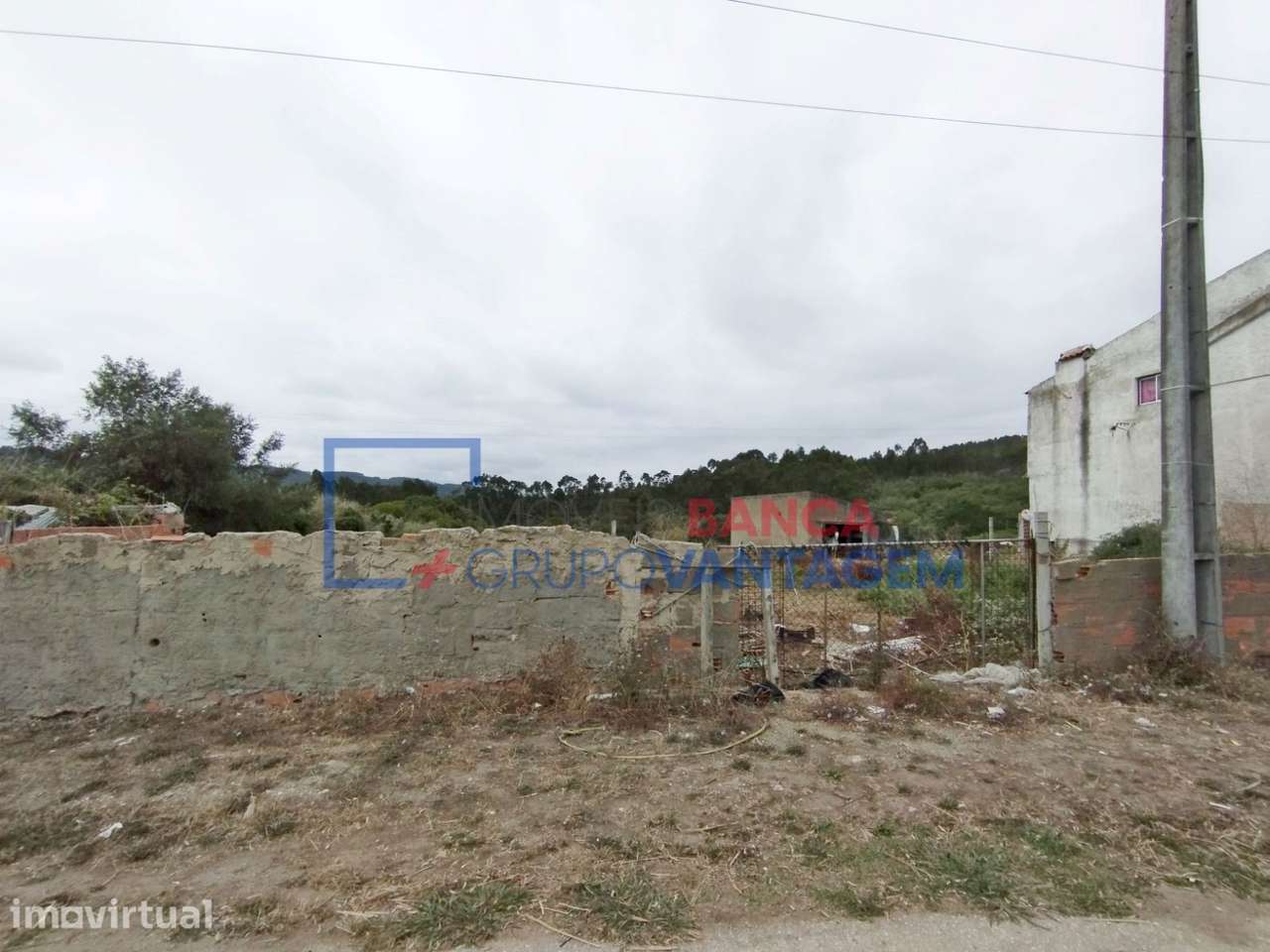 Moradia Ocupada Indevidamente - Grande imagem: 5/7