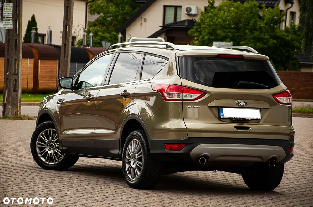 Ford Kuga 2.0 TDCi 4x4 Titanium - 16