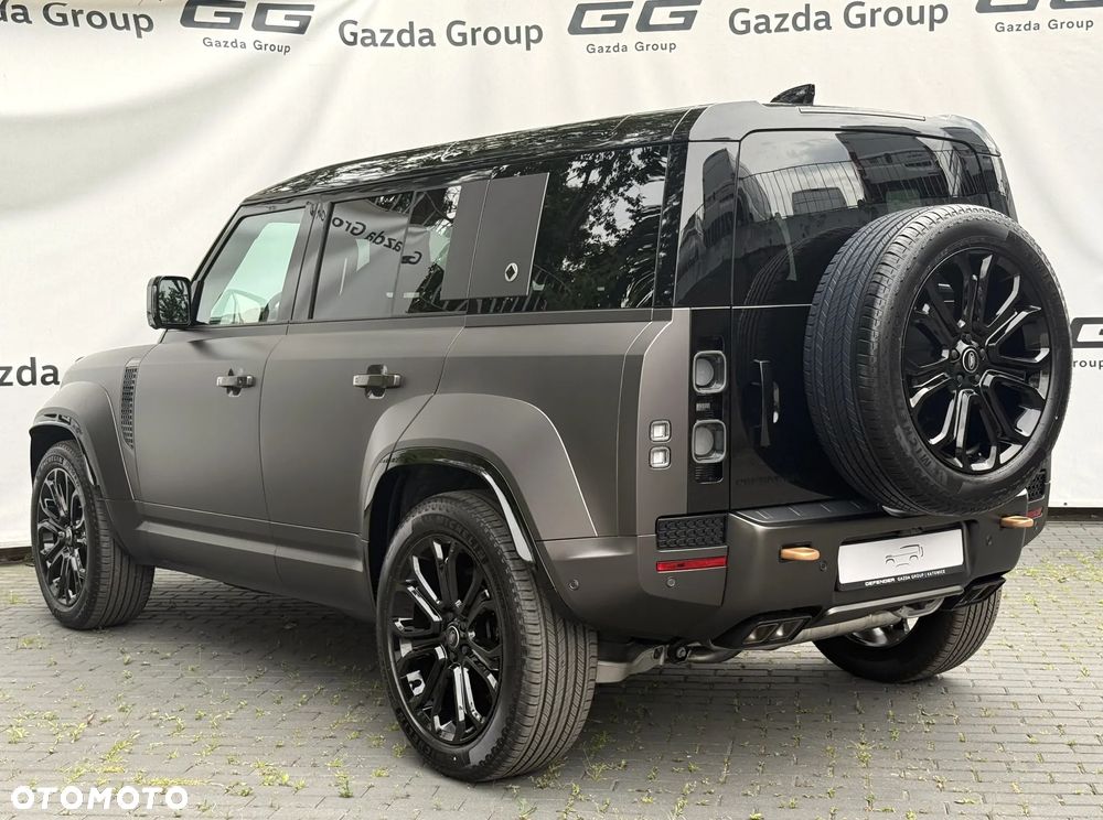 Land Rover Defender 110 P635 OCTA - 2