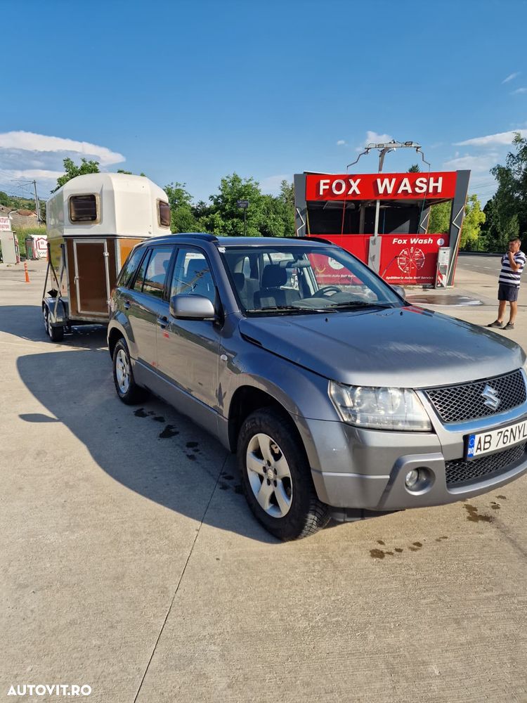 Suzuki Grand Vitara 1.9 DDIS JLX - 3