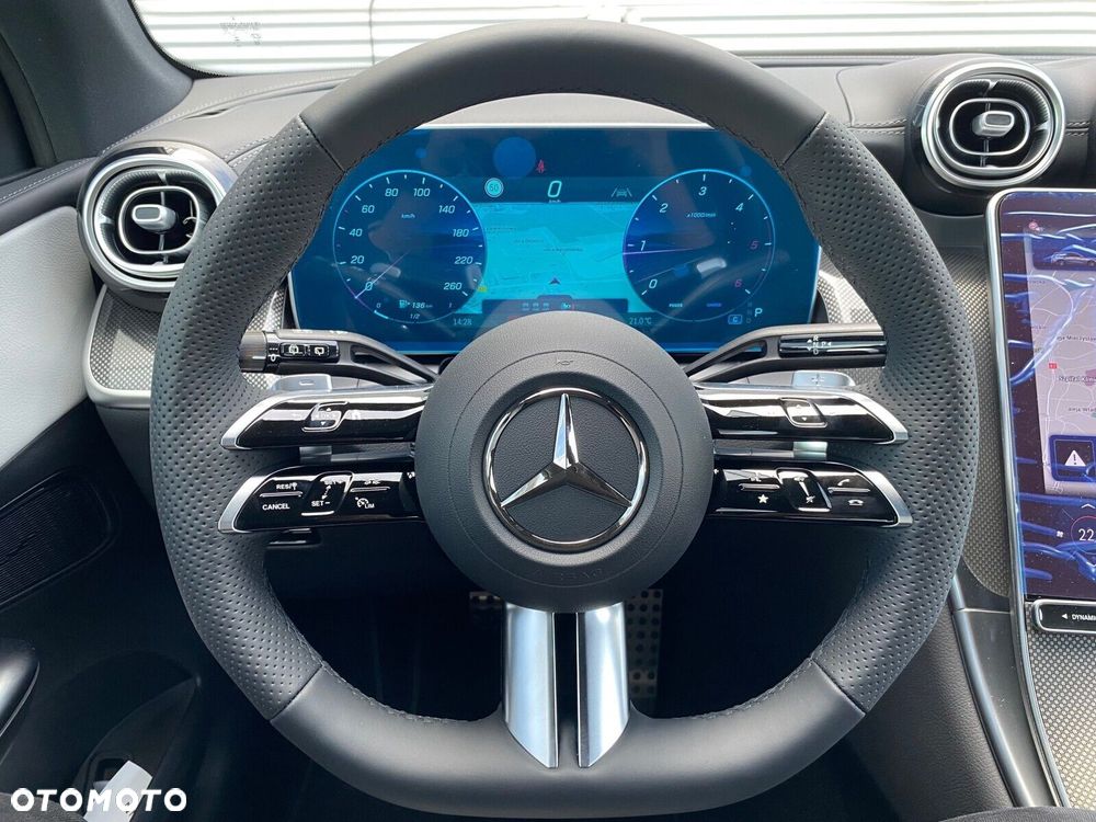 Mercedes-Benz GLC - 12