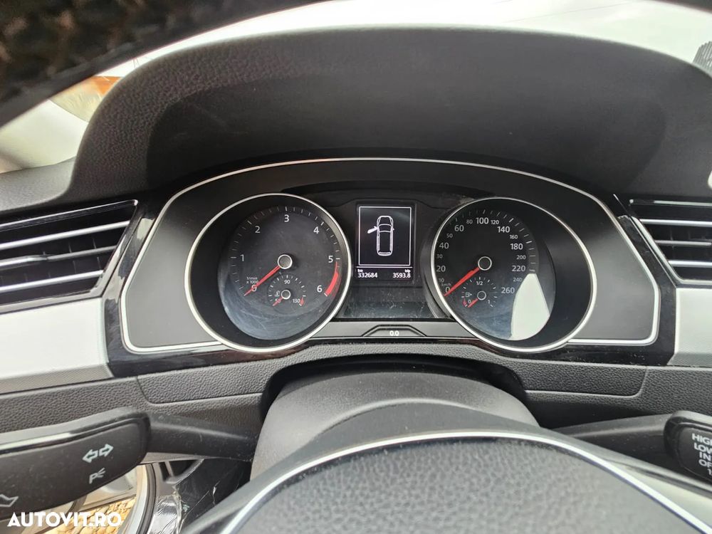 Volkswagen Passat Variant 2.0 TDI (BlueMotion Technology) Comfortline - 5