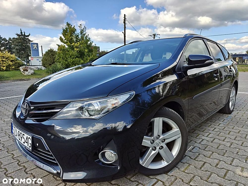 Toyota Auris 1.6 Premium Comfort MS - 32
