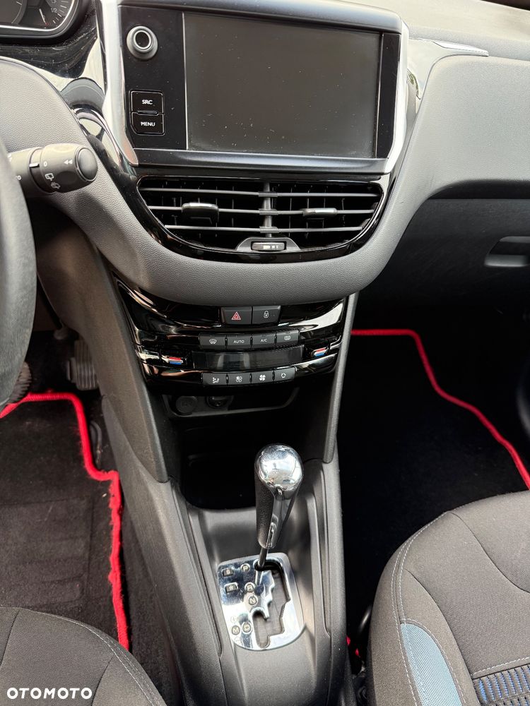 Peugeot 208 120 VTI Automatik Allure - 15