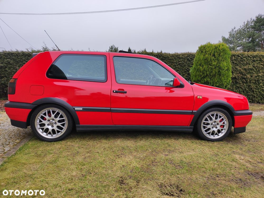 Volkswagen Golf 2.0 GTI - 1